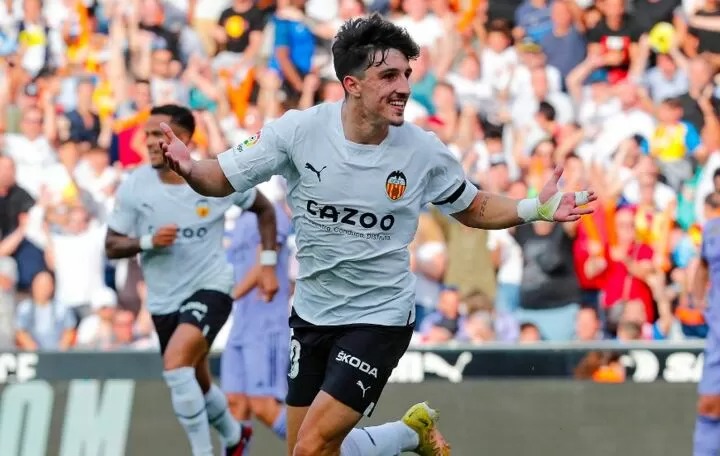 Real Madrid lose ground in race for second place as Valencia pick up vital victory in relegation fight